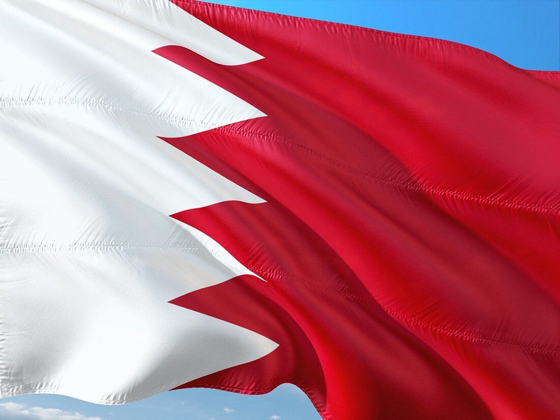 Bahrain hebt sich als neues Zentrum für Tourismus und Kultur hervor, gefeiert durch prominente Events und internationale Gäste.