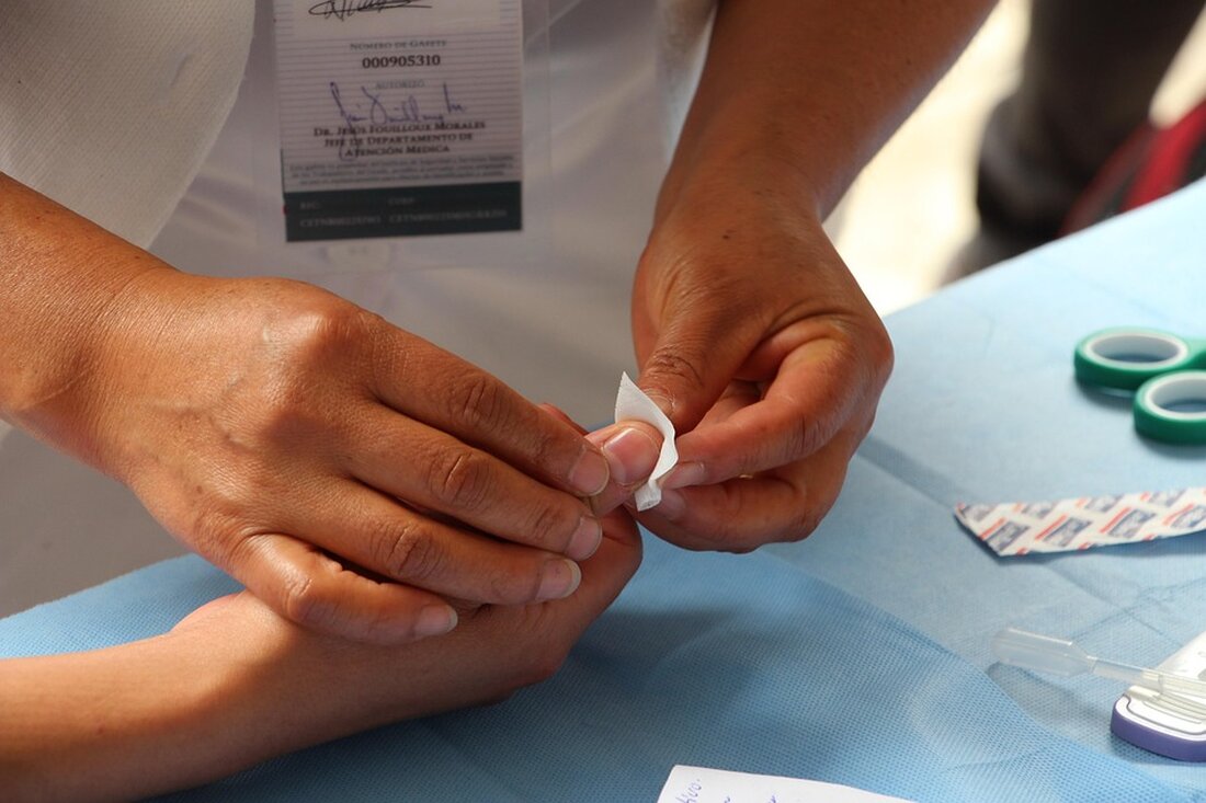 Erfahren Sie, wie Gesundheitszentren den Tourismus fördern: Zufriedene Patienten loben Service und Sauberkeit in Lalëzit Bay.