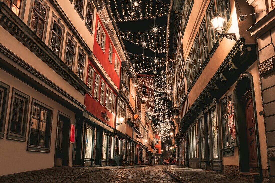 Entdecken Sie Erfurt: Von der historischen Altstadt über kulinarische Spezialitäten bis hin zu kulturellen Schätzen und Freizeitaktivitäten – erleben Sie die Vielfalt!