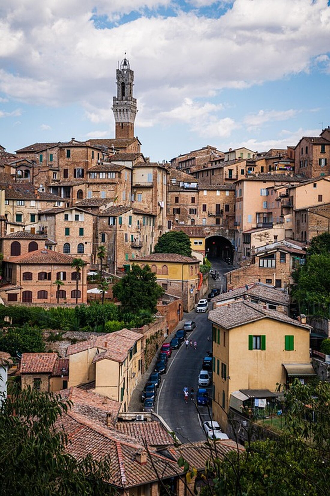 Italien verzeichnete 2024 mehr Museumsbesucher als Einwohner. Der Artikel beleuchtet den Tourismustrend und seine Auswirkungen.