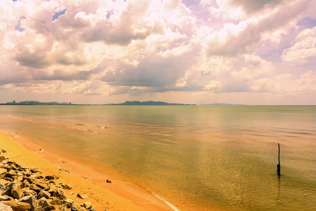 Bauarbeiten in Jomtien, Pattaya, beeinträchtigen den Tourismus und sorgen für Unmut bei Anwohnern und Geschäftsinhabern.