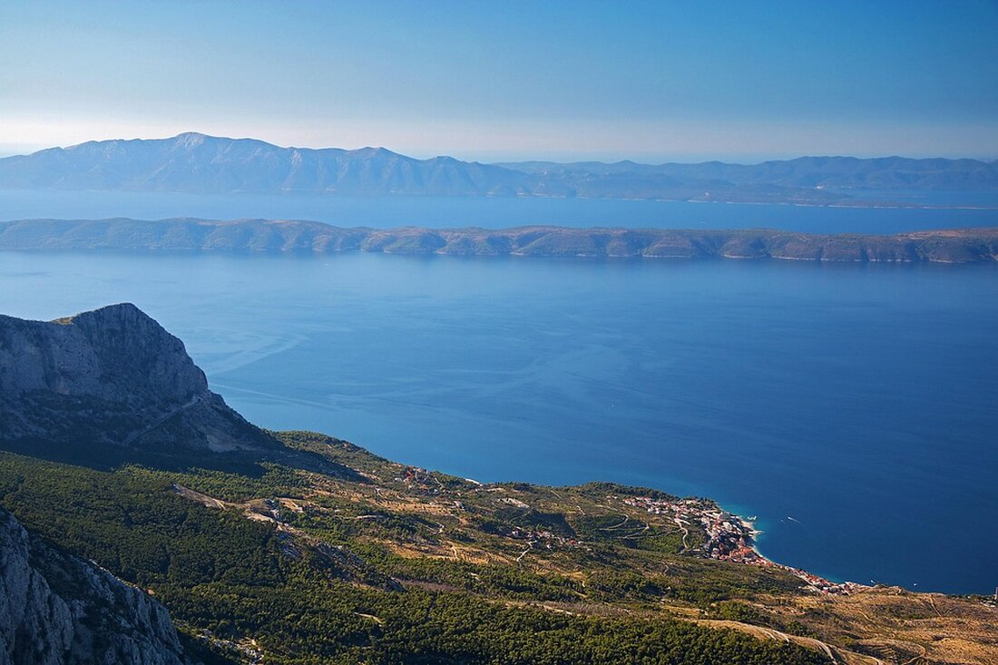 Neue Küstenregelung in Kroatien ab Juni 2025: Mindestabstände für Boote und Ankerverbot sorgen für Diskussionen unter Urlaubern.