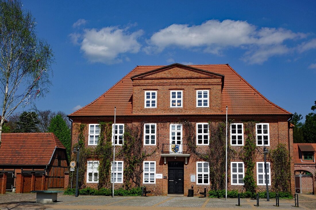 Entdecken Sie die malerische Landschaft von Ludwigslust-Parchim, historische Schätze, kulinarische Highlights und versteckte Perlen für Ihren nächsten Ausflug!