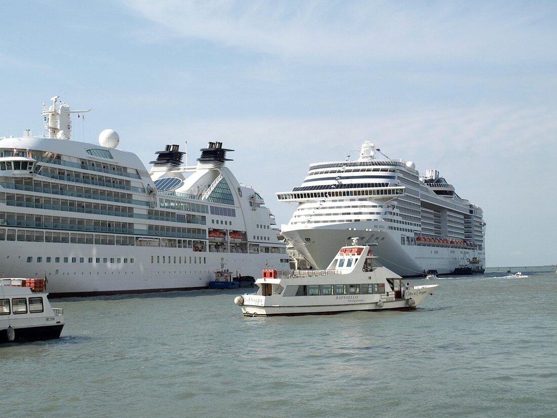 MSC Meraviglia nimmt nach technischer Pause den Kreuzfahrtbetrieb in New York wieder auf, mit Reisen in die Karibik.