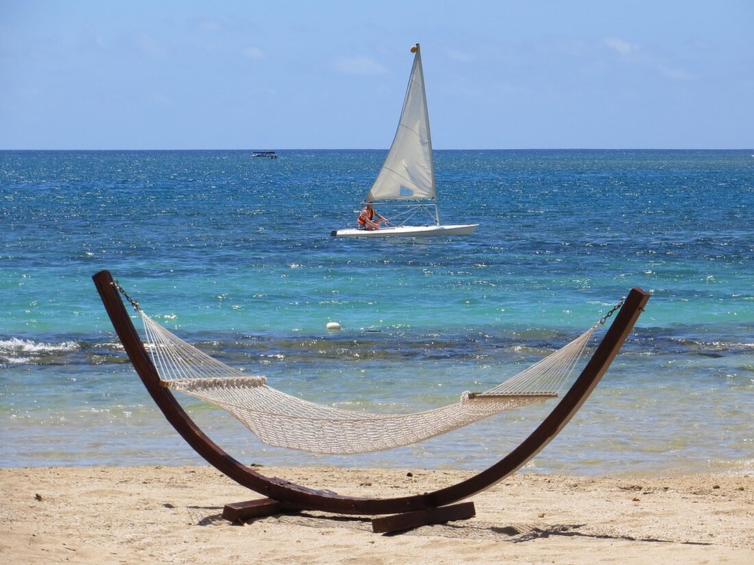 Erfahren Sie die besten Reisezeiten für Mauritius, von tropischem Klima bis zu idealen Bedingungen für Wassersport und Badeurlaub.
