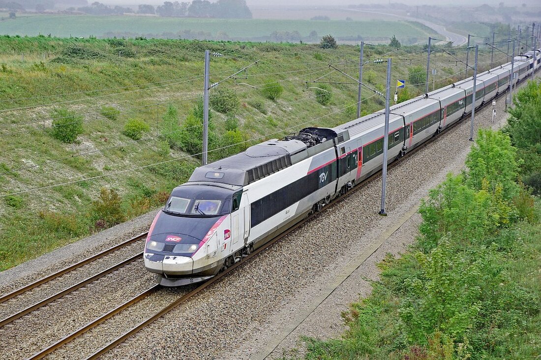 Erfahren Sie, wie Sie bequem mit dem TGV von Süddeutschland nach Paris reisen, inklusive nützlicher Tipps und Informationen zu Verspätungen.