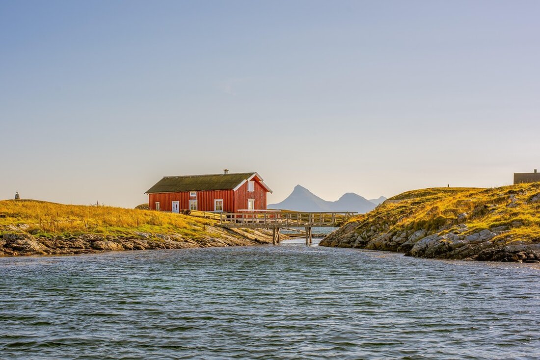 Entdecken Sie die Schönheit Norwegens: von majestätischen Fjorden über charmante Städte bis hin zu kulinarischen Highlights und praktischen Reisetipps!