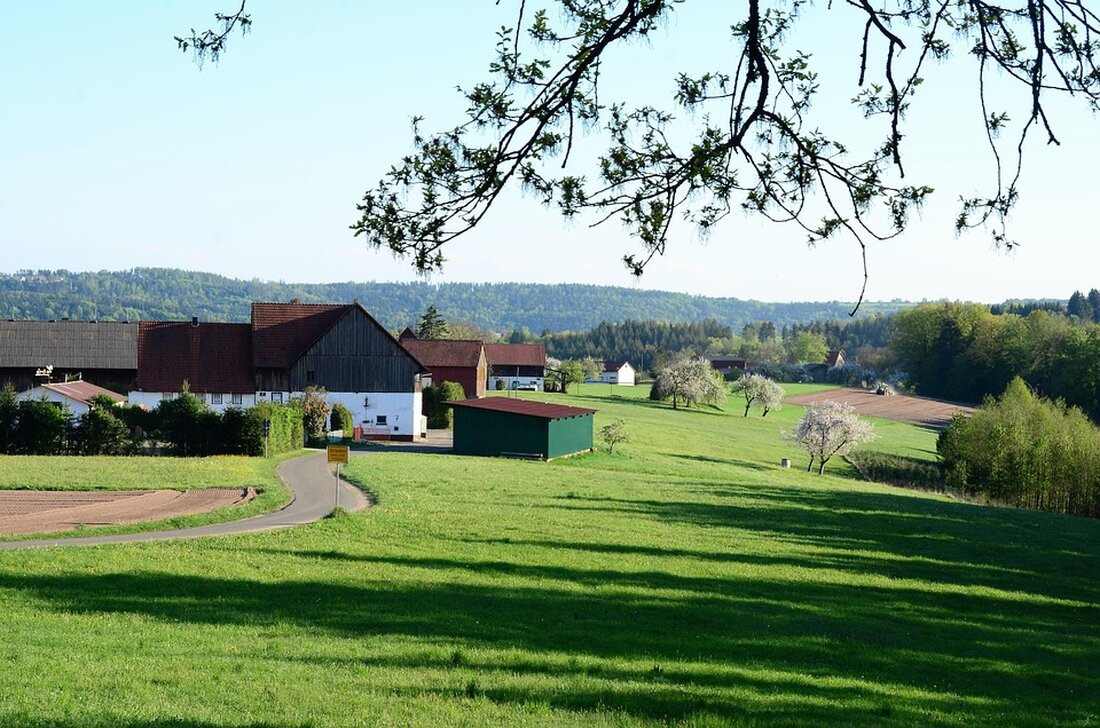Entdecken Sie die historischen Schätze, Naturerlebnisse und kulinarischen Köstlichkeiten des Ostalbkreises. Tipps für Familien und unvergessliche Abenteuer warten auf Sie!