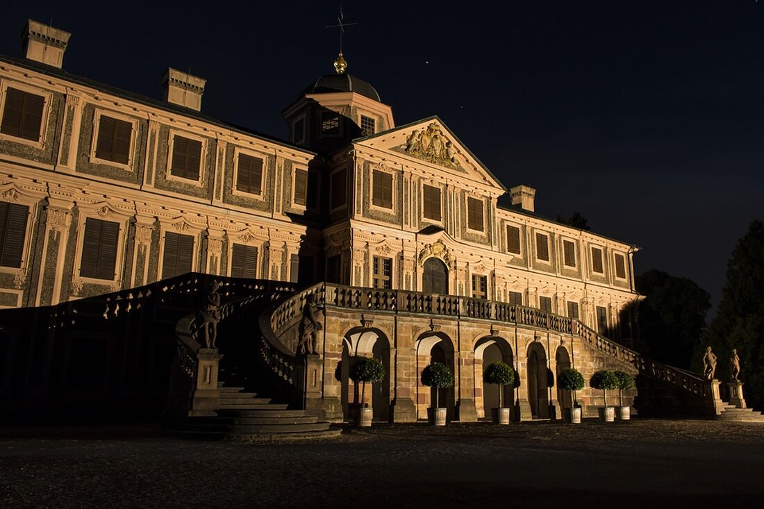 Entdecken Sie Rastatt: historische Altstadt, majestätische Schlösser, kulinarische Spezialitäten und Naturabenteuer. Der perfekte Wochenendausflug wartet!