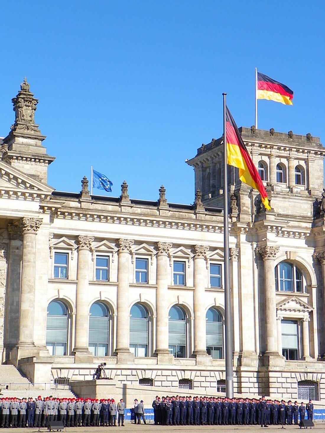 Erfahren Sie alles über aktuelle Herausforderungen und politische Forderungen der Reisebranche am 1.06.2025.