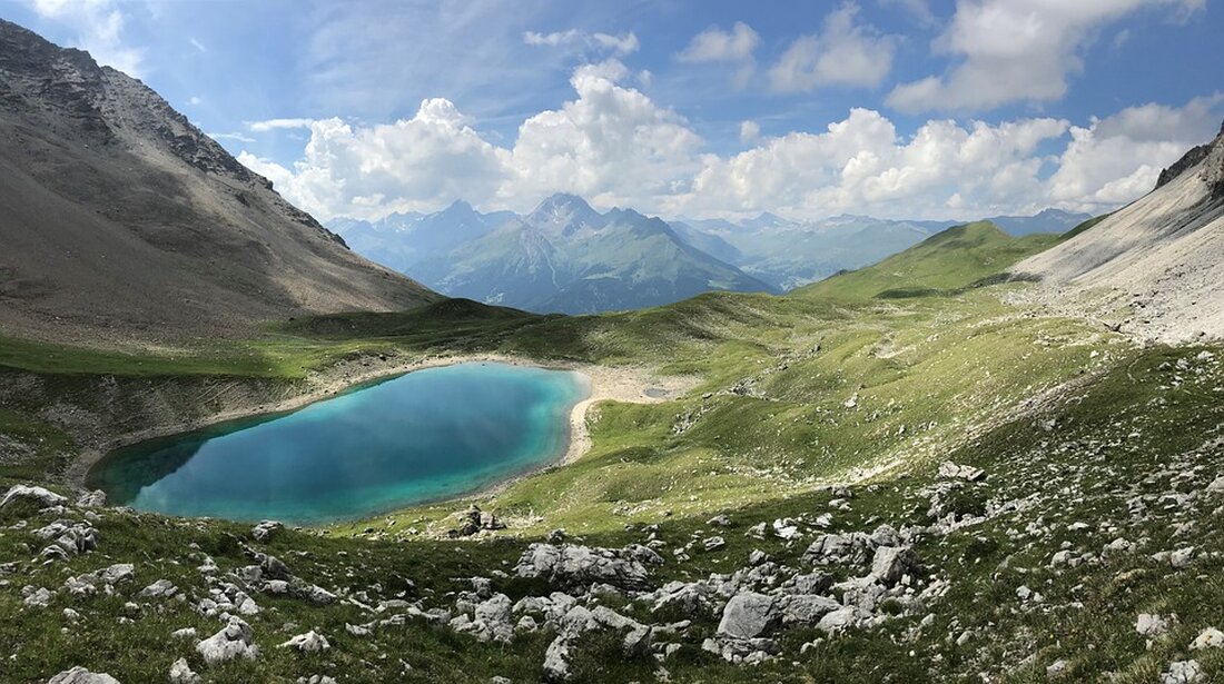 Urlaub in der Schweiz: sichere Reiseempfehlungen trotz US-Reisewarnung. Tipps für einen unbeschwerten Aufenthalt.