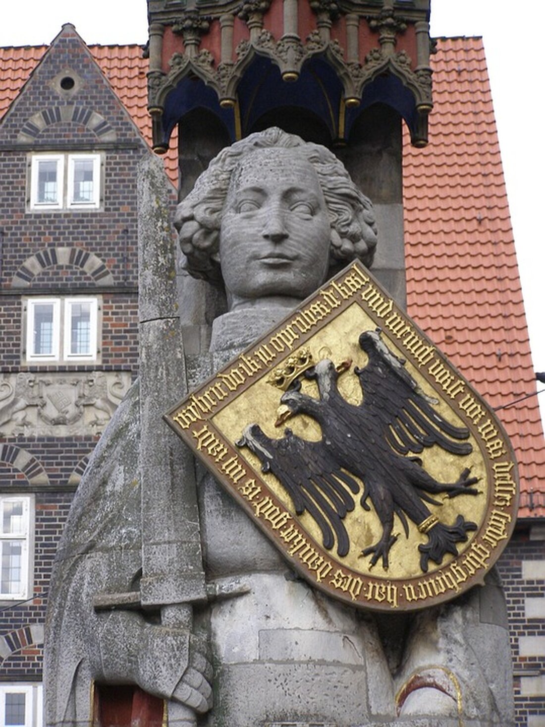Roland Kaiser begeistert bei seinen ausverkauften Konzerten in Oberhausen und feiert sein 50-jähriges Bühnenjubiläum mit Fans.