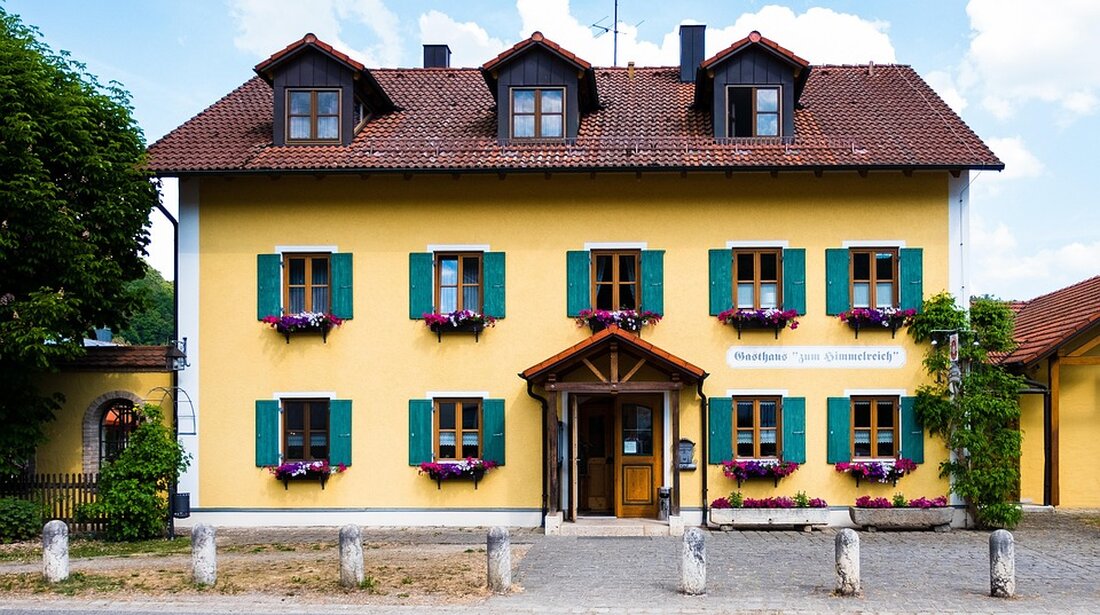 Entdecken Sie die Vielfalt des Rottal-Inn: Thermalquellen, regionale Küche, Aktivurlaub, historische Sehenswürdigkeiten und erholsame Wellness-Oasen warten auf Sie!
