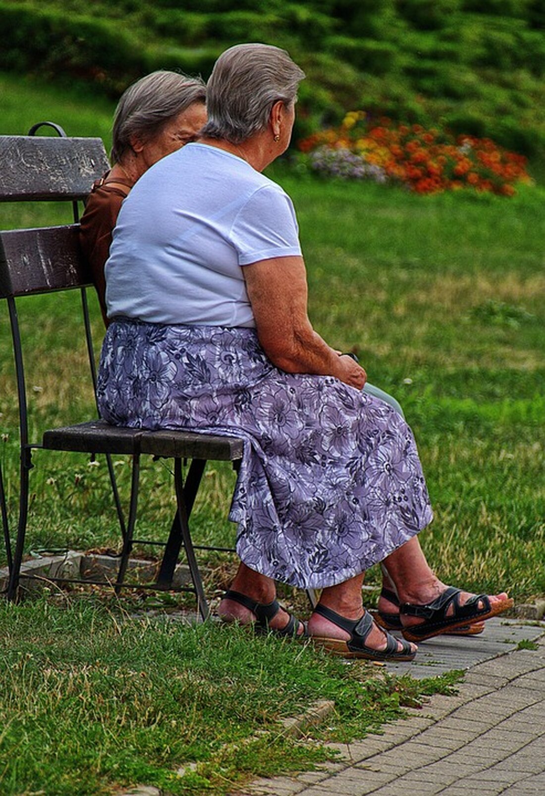 Zwei Seniorinnen aus Duisburg wurden beim Urlaub in die Niederlande Opfer eines Betrugs. Erfahren Sie, wie sie sich schützen können.