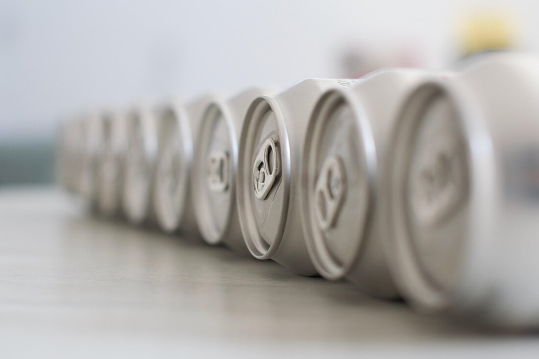 Immer mehr Reisende verzichten auf Alkohol und entdecken gesunde Urlaubsalternativen. Sober Travel im Trend!