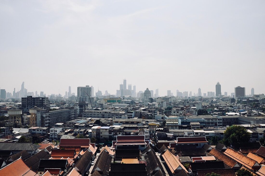 Thailand erlebt eine Tourismuswelle mit Rekordbesuchern. Ist nachhaltiger Tourismus die Lösung gegen Overtourism? Erfahren Sie mehr!