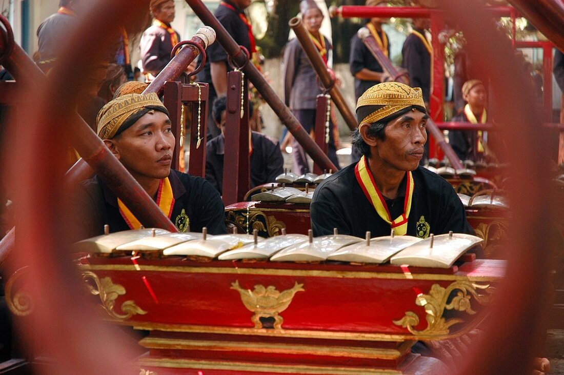 Ninh Binh präsentiert bei der Tourism Week 2025 seine Traditionen, Kunsthandwerke und Ökotourismus-Highlights zur Förderung des Reiseregionsimages.