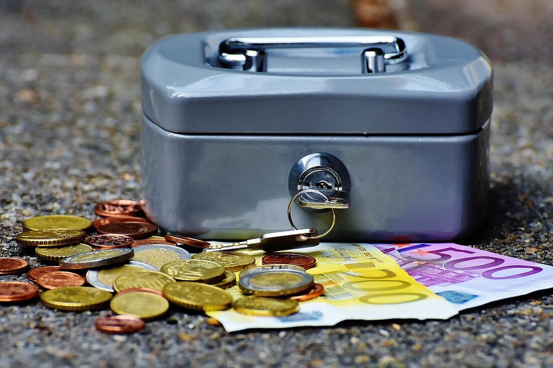 Aktuelle Wechselkurse in Kuba am 17. Mai 2025: USD, EUR und MLC im Blick der Kubaner. Informeller Devisenmarkt beleuchtet.