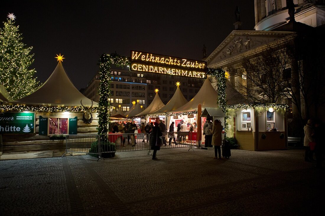 Entdecken Sie festliche Reiseziele in Europa, die günstiger sind als Feiertagsurlaube in Großbritannien. Erleben Sie Weihnachtsmärkte und lokale Traditionen.