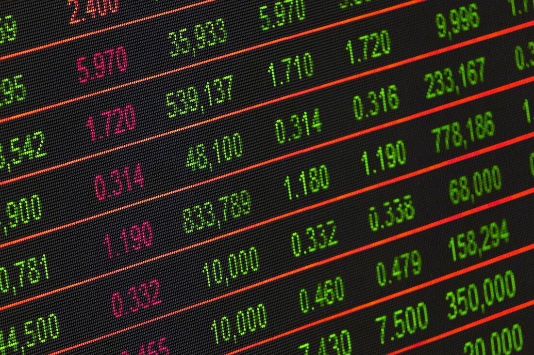 Erfahren Sie, wie geopolitische und wirtschaftliche Herausforderungen Vietnams Tourismus bis 2025 beeinflussen und welche Strategien nötig sind.