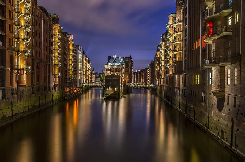 Hamburg feiert die Cruise Days: Großes Fest am Hafen lockt Hunderttausende!