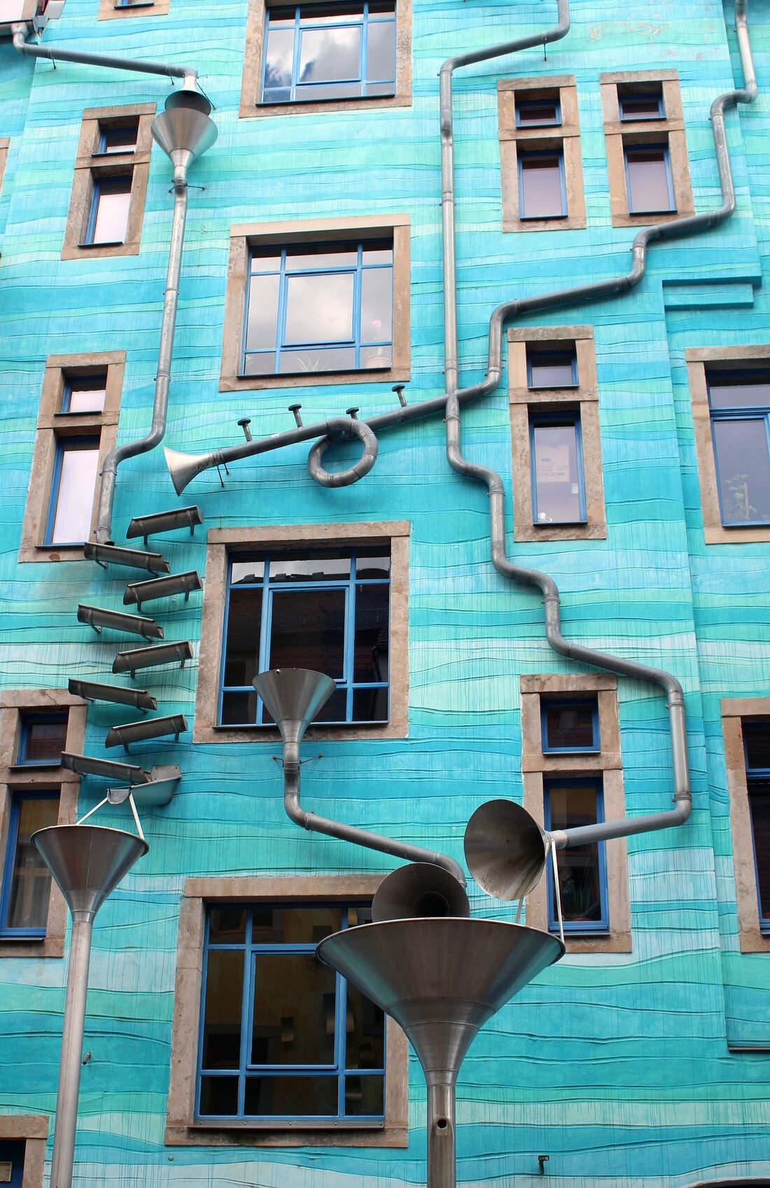 Willkommen in Neustadt an der Aisch Neustadt an der Aisch ist eine wunderschöne Stadt im Norden Bayerns. Es ist ein beliebtes Reiseziel für Touristen, die die malerischen Landschaften und historischen Sehenswürdigkeiten erleben möchten. Neustadt an der Aisch ist bekannt für seine malerischen Dörfer, seine historischen Bauwerke und seine zahlreichen Sehenswürdigkeiten. Neustadt an der Aisch – Eine Reise durch die Zeit Neustadt an der Aisch hat viele historische Sehenswürdigkeiten zu bieten. Eines der bekanntesten ist die Burgruine Neustadt an der Aisch. Es ist eine mittelalterliche Burg, die auf einem Hügel erbaut wurde. Die Burg ist ein beliebtes Ausflugsziel für Touristen, die …