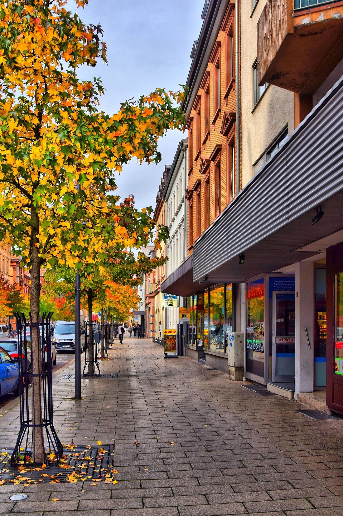 Willkommen in Landau in der Pfalz Willkommen in Landau in der Pfalz, einer malerischen Stadt im Südwesten Deutschlands. Mit seiner reichen Geschichte, seiner malerischen Landschaft und seinen vielen Sehenswürdigkeiten ist Landau in der Pfalz ein beliebtes Reiseziel. Hier finden Sie einige der besten Sehenswürdigkeiten, die die Stadt zu bieten hat. Der Landauer Schlossgarten Der Landauer Schlossgarten ist einer der schönsten Parks in Deutschland und ein Muss für jeden Besucher von Landau in der Pfalz. Der Park erstreckt sich über eine Fläche von mehr als zwei Hektar und bietet eine Vielzahl von Attraktionen. Zu den Highlights des Parks gehören der romantische …