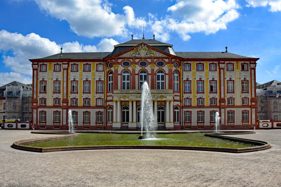 Entdecken Sie die besten Sehenswürdigkeiten in Bruchsal Bruchsal ist eine historische Stadt im Südwesten Deutschlands und liegt im Bundesland Baden-Württemberg. Die Stadt ist ein beliebtes Reiseziel für Touristen und bietet eine Vielzahl von Sehenswürdigkeiten, die es zu entdecken gilt. Von historischen Gebäuden und Kirchen bis hin zu Parks und Museen, Bruchsal hat für jeden etwas zu bieten. Wenn Sie also die besten Sehenswürdigkeiten in Bruchsal entdecken möchten, dann sind Sie hier genau richtig. Historische Gebäude und Kirchen Bruchsal ist reich an historischen Gebäuden und Kirchen. Eines der bekanntesten Gebäude ist das Schloss Bruchsal, das im 18. Jahrhundert erbaut wurde. Es …