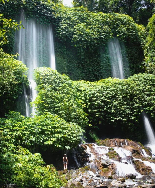 BENANG KELAMBU WASSERFALL, LOMBOK, INDONESIEN