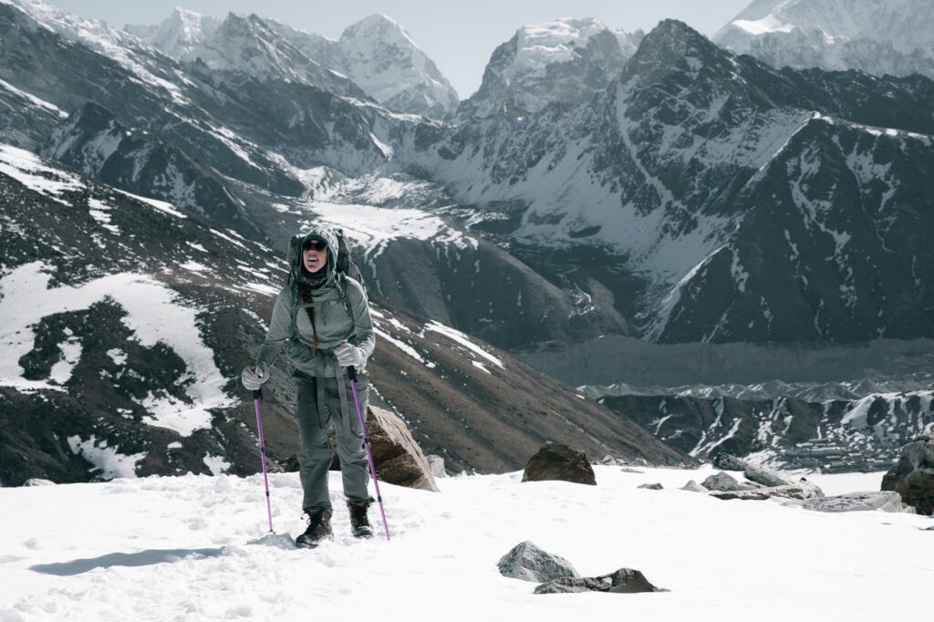 TREKKING DER RENJO LA PASS AUF DER DREI PÄSSE TREK IN NEPAL
