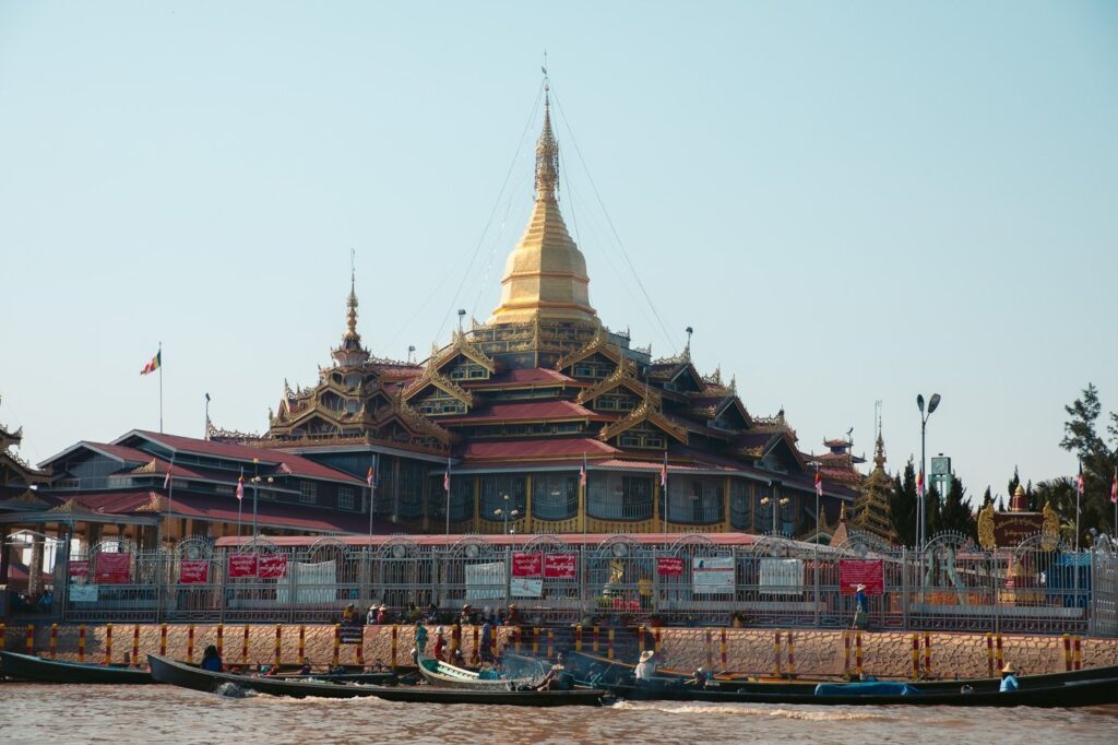 INLE-SEE-PAGODE