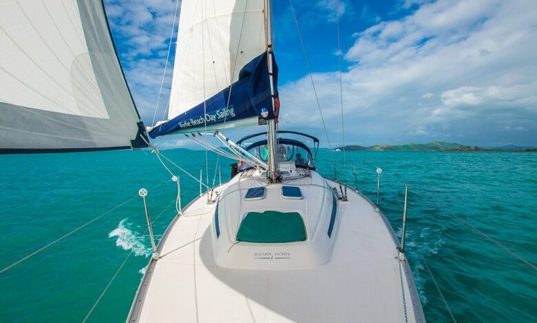 Sailing the Whitsunday Islands from Airlie Beach 15