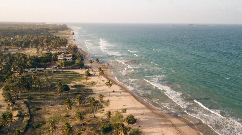 STRAND AN DER OSTKÜSTE SRI LANKA