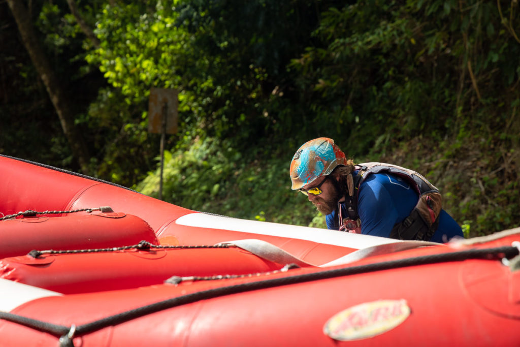 Wildwasser-Rafting-Führer in Cairns, Australien