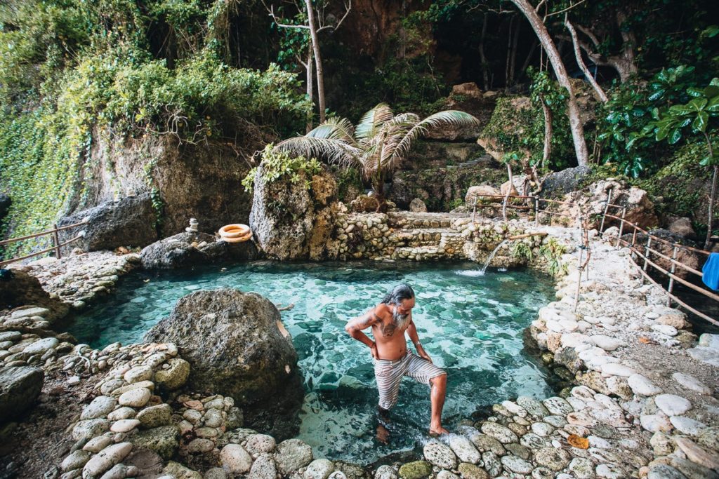 TEMBELING BEACH NATURPOOLS NUSA PENIDA