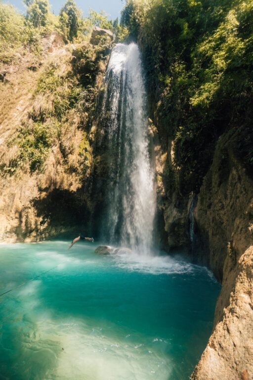 Inambakan-Wasserfall Stufe eins 