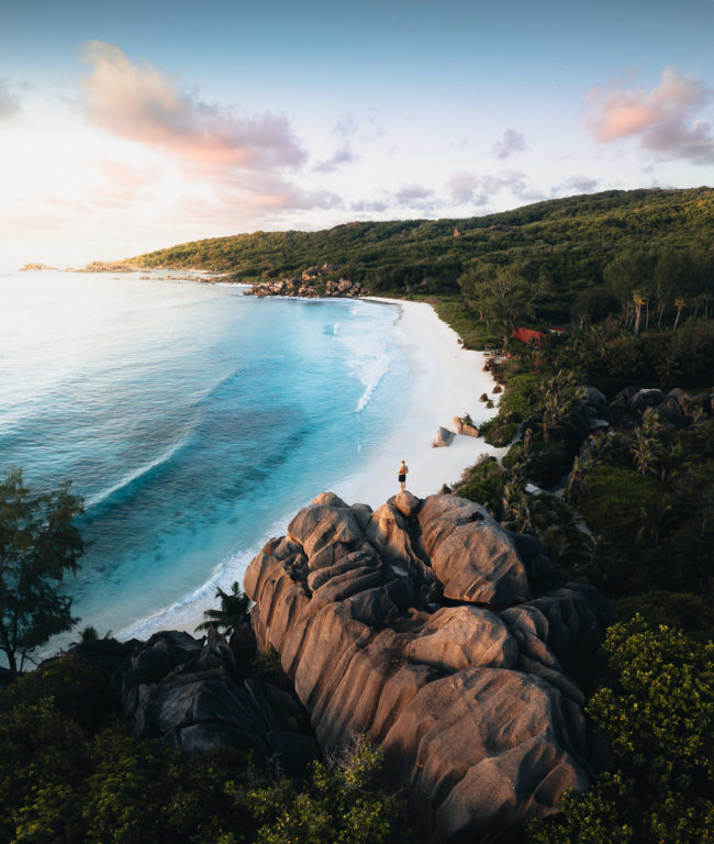 Seychellen-Sonnenaufgang am Strand