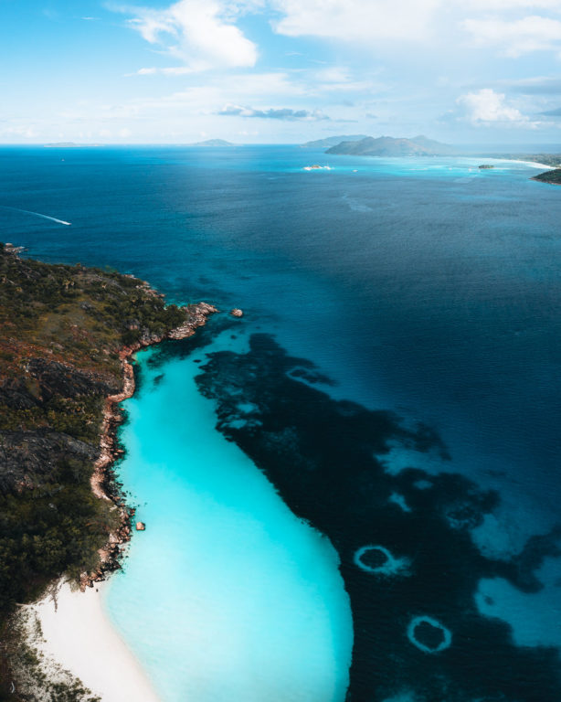 Anse St. Jose, Strand in der Nähe von Praslin auf der Insel Curieuse, Seychellen n