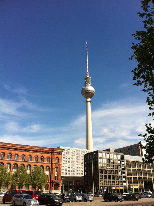 Entdecke Mitte: Historie, Kulinarik und Geheimtipps für deinen Besuch