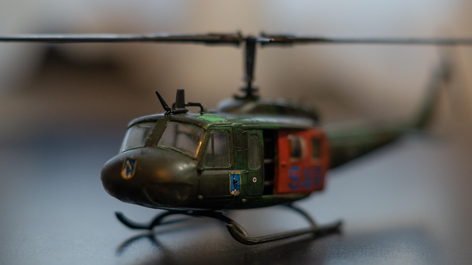 Bundeswehr startet historische Panzerbrigade in Litauen – Merz und Pistorius feiern!