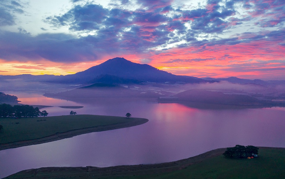 Dalat: Rotes Kreuz ehrt engagierte Helden der Menschlichkeit!