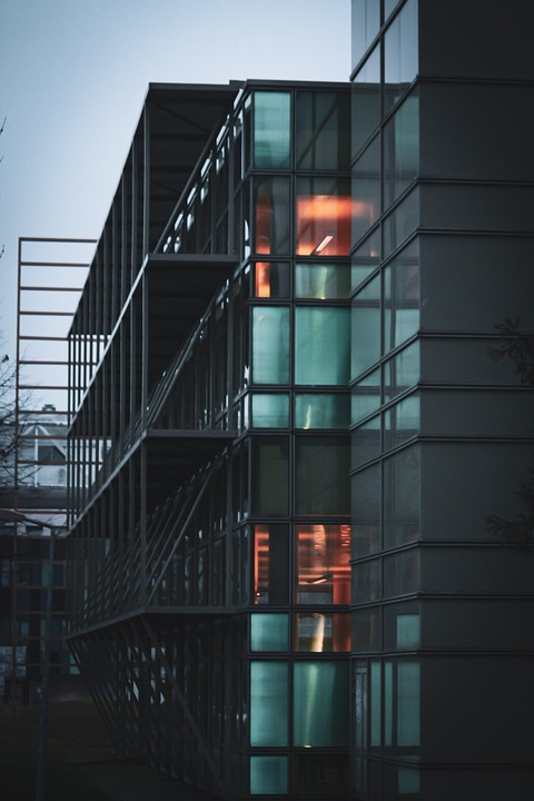 Hausboot-Abenteuer im Burgund: Freiheit und Natur hautnah erleben!