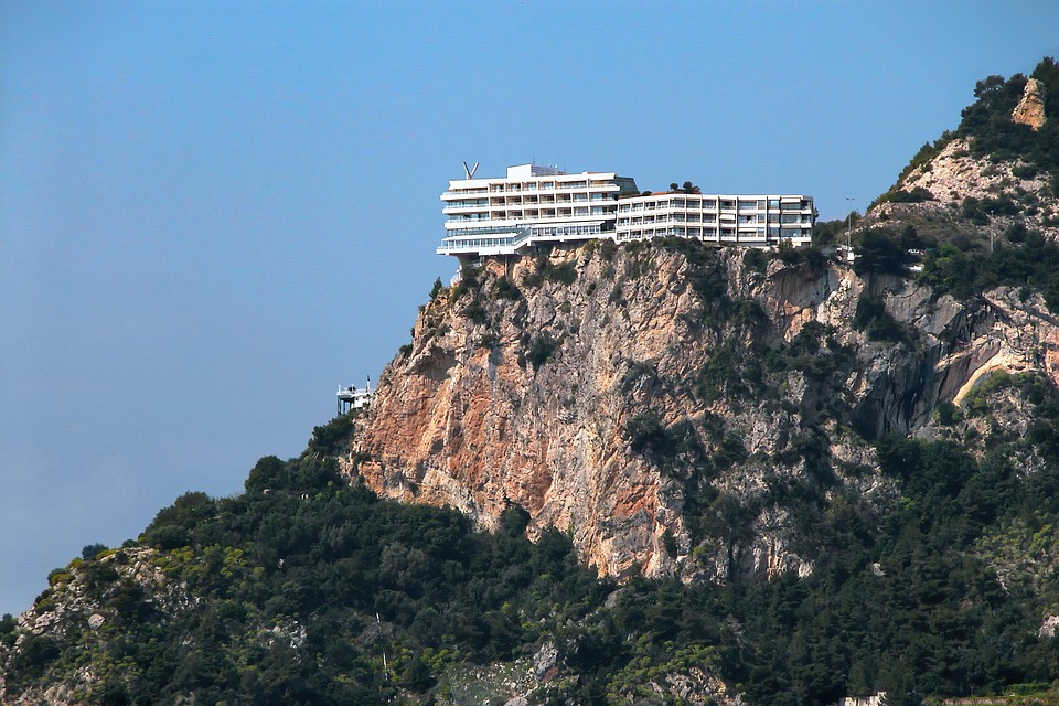 Mutige Reise in den Kriegsgebieten: Britannier entdeckt die Ukraine!