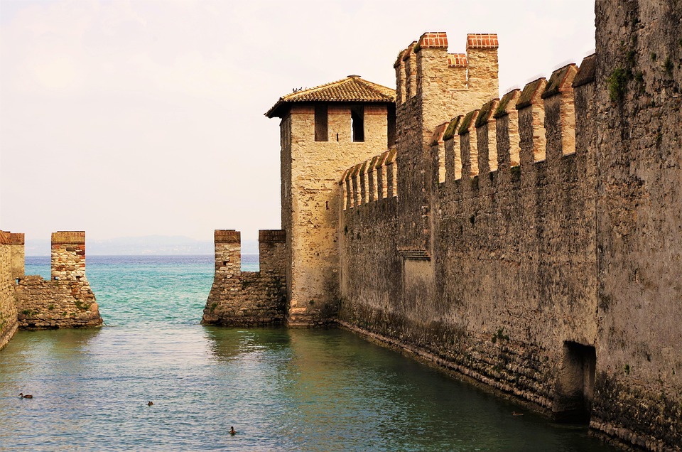 Sirmione am Gardasee: Touristenansturm fordert drastische Maßnahmen!