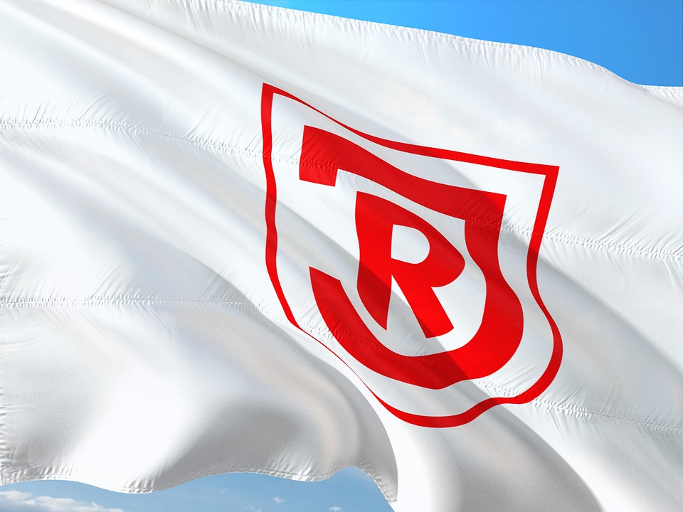 TV Jahn Fröndenberg: Sicherheit durch neuen Defibrillator für alle!