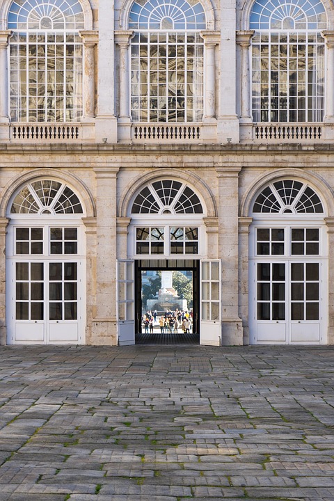 Tourismus in Schleswig-Holstein: 2024 Rekordumsätze, aber Herausforderungen 2025!