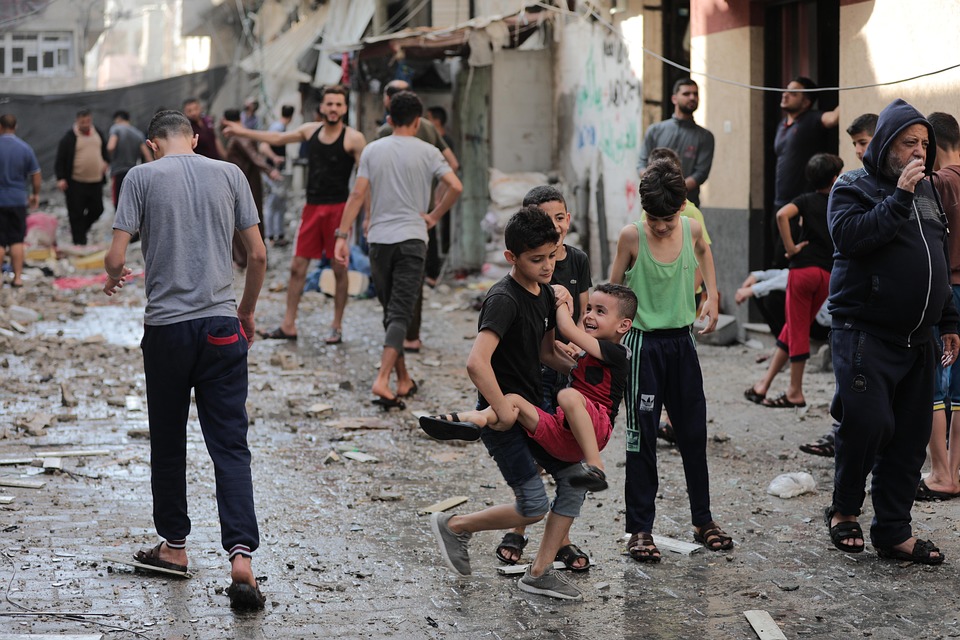 Tragödie am Gardasee: Deutsches Ehepaar stirbt bei Vespa-Unfall