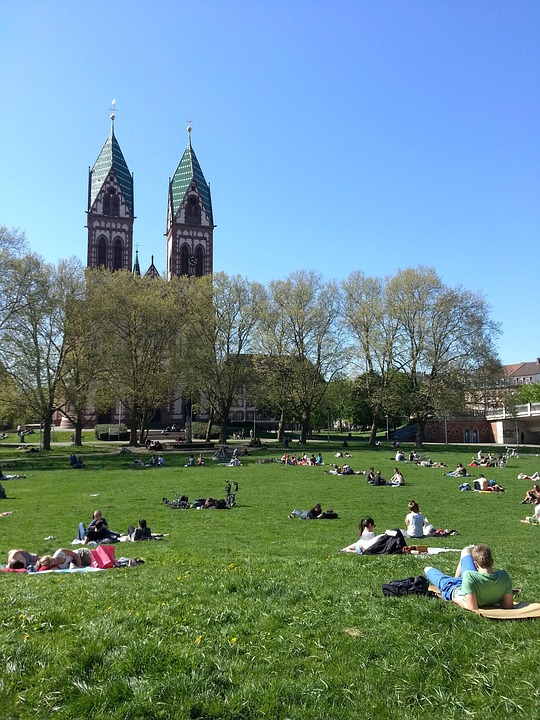 „Bürgergeld oder Nichtstun? RTL-Zwei zeigt schockierendes Leben von Janine und Nico“