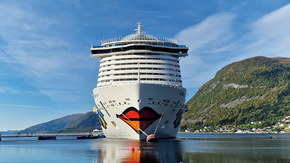 AIDAnova: Familien-Kreuzfahrt ab Hamburg – Entdecke Nordeuropa!