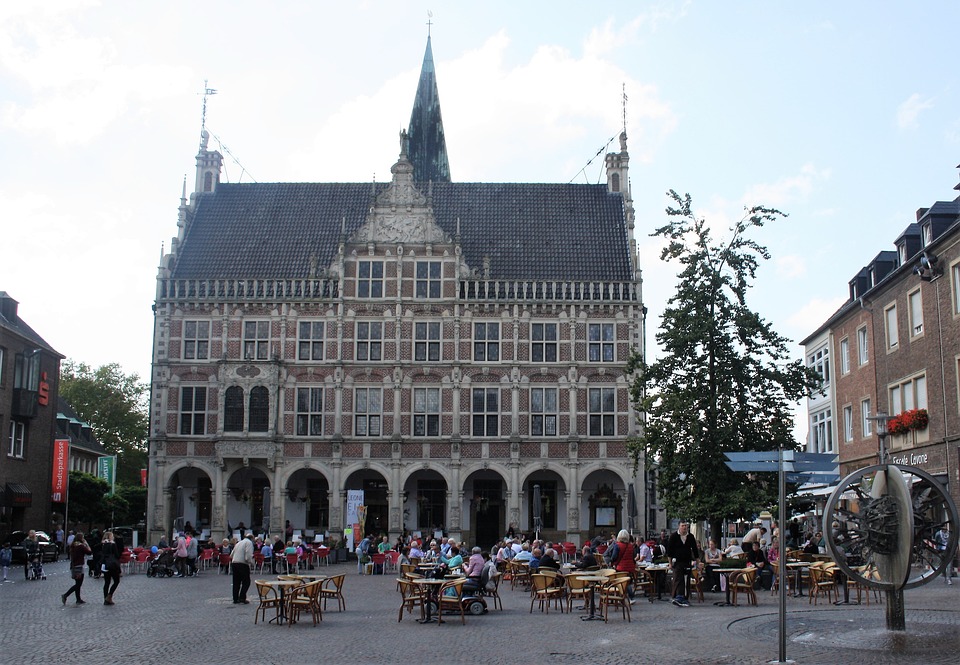 Bocholt erhöht Förderung für Kindertagespflege: Neues Schließzeit-Modell!